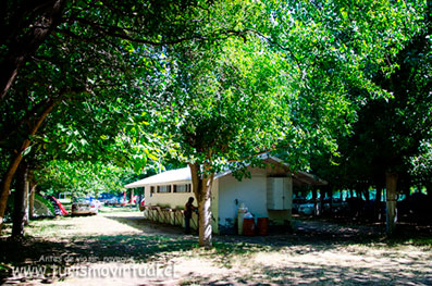 Camping y cabañas Playa Hermosa